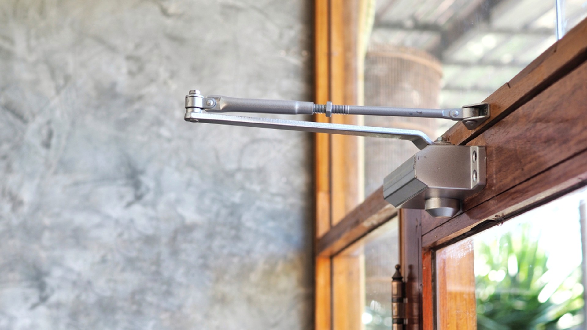 Door Closers – Why are they Important?